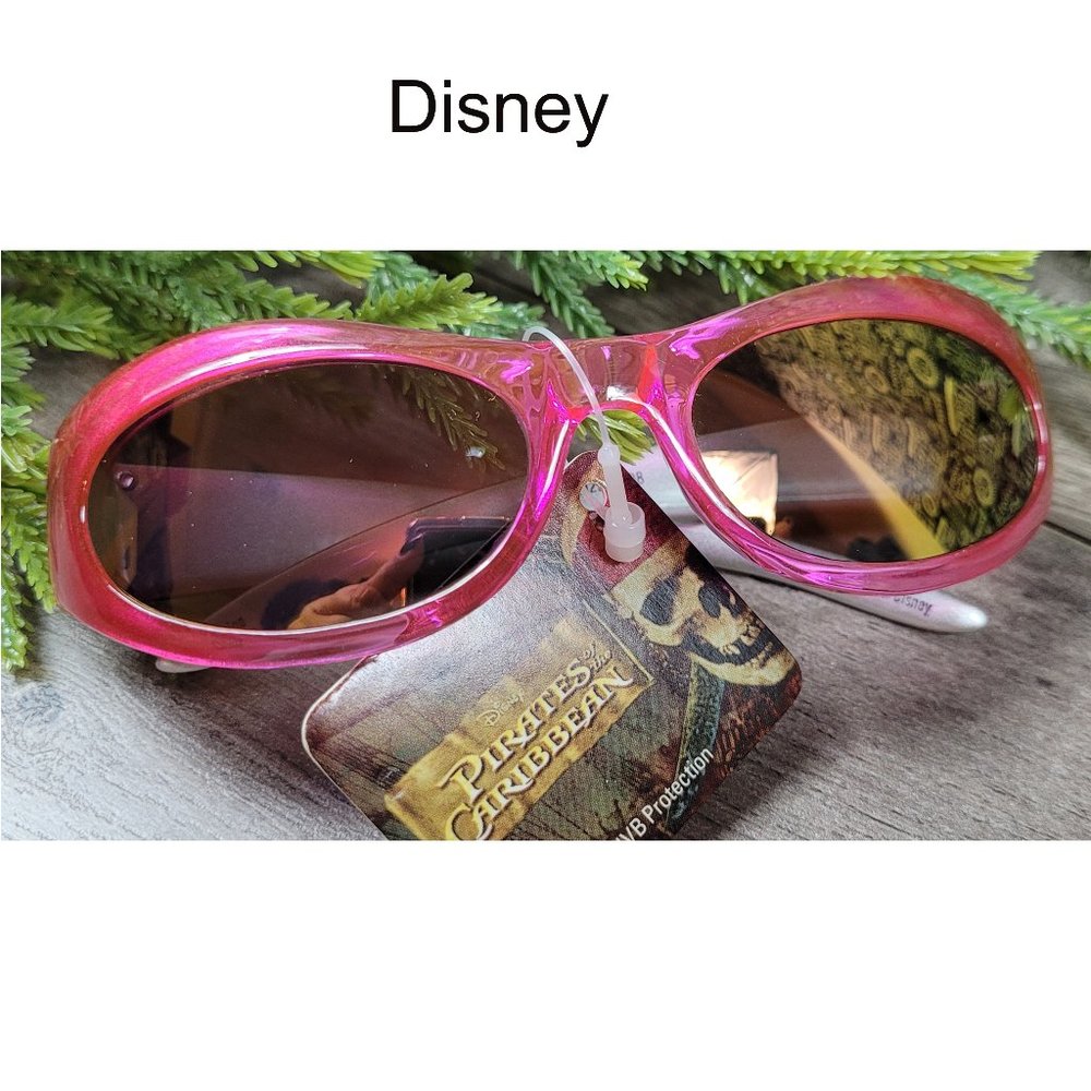 Disney Pirates Of The Caribbean Sunglasses NWT